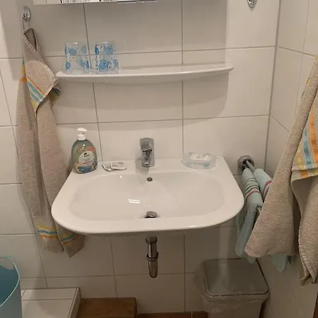 1-bedroom *